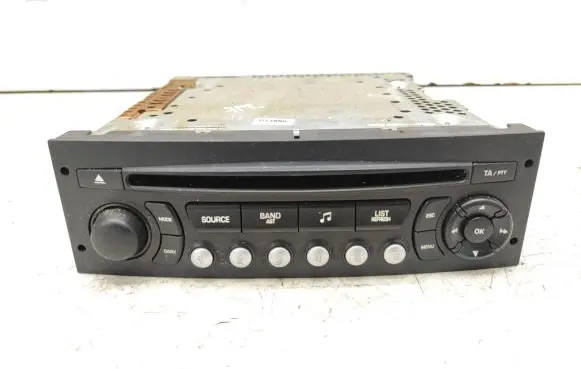 Fiat Scudo Radio/CD/DVD/GPS head unit 96643697XT A2C53250030