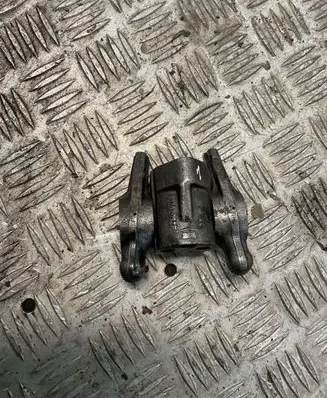 Jeep Cherokee XJ Camshaft holder 