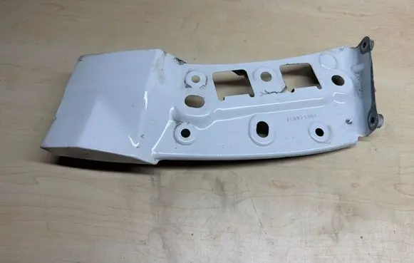 Volkswagen Crafter Front arch trim 7C0821109