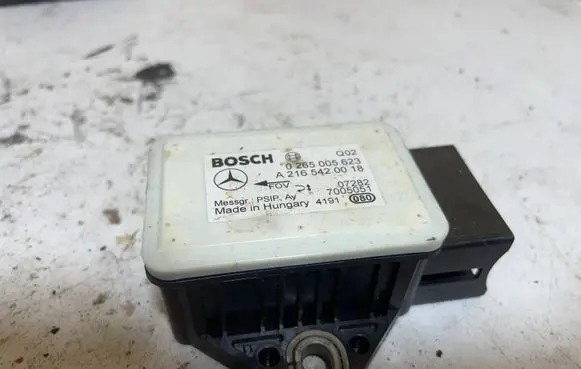 Mercedes-Benz E W212 ESP acceleration yaw rate sensor A2165420018 0265005623