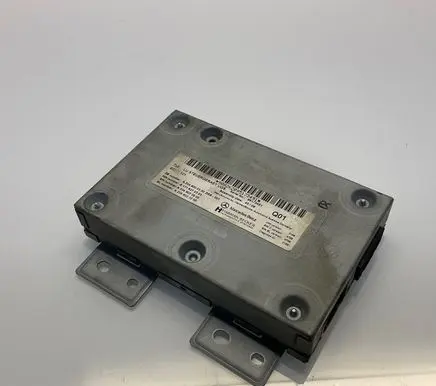 Mercedes-Benz E W212 Head unit multimedia control A2049000300 A2049020900 2049000300