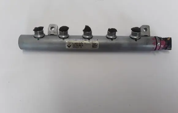 Renault Scenic III - Grand scenic III Fuel main line pipe 175210542R