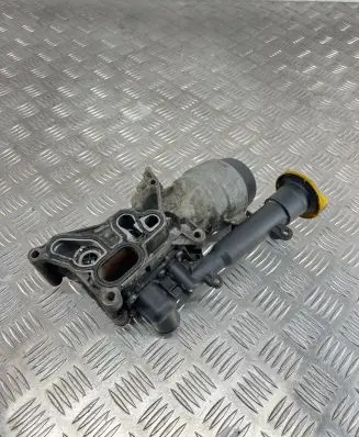 Fiat 500 Oil filter mounting bracket