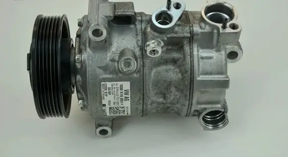 Volkswagen Tiguan Air conditioning (A/C) compressor (pump) 5Q0816803F
