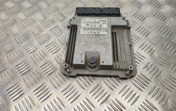 Volkswagen Golf V Engine control unit/module 03G906016KC 0281012936