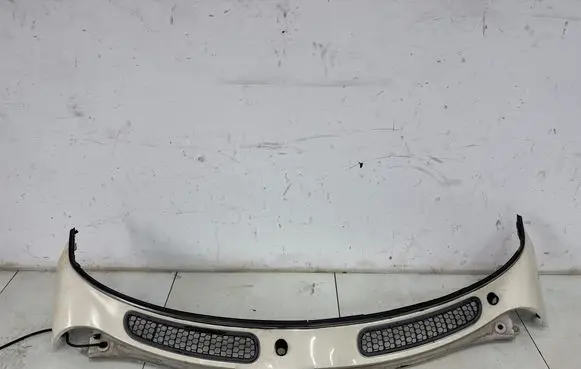 Mini One - Cooper R50 - 53 Wiper trim 