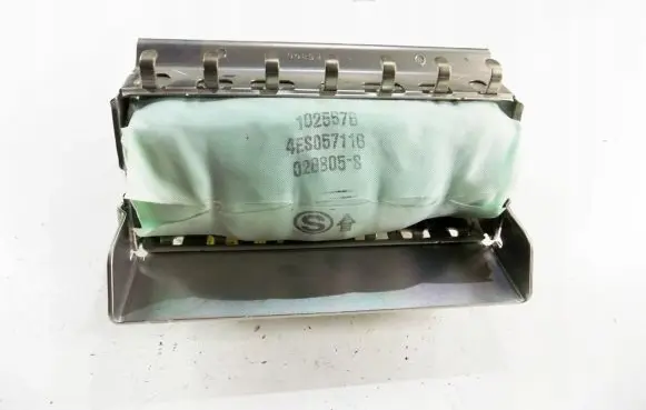 Subaru Impreza II Passenger airbag