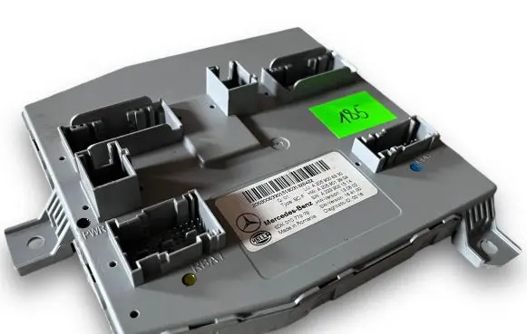 Mercedes-Benz C W205 Central body control module S185 A2059006330