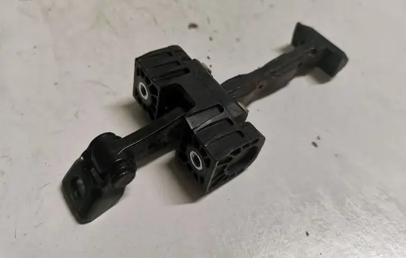 BMW 3 F30 F35 F31 Rear door check strap stopper 7446730