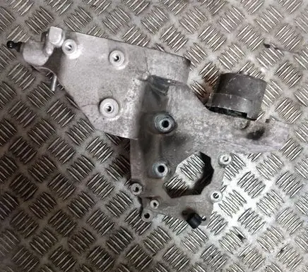 Alfa Romeo Giulietta Engine mounting bracket