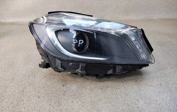 Mercedes-Benz A W176 Headlight/headlamp A176820286100 A1768202861