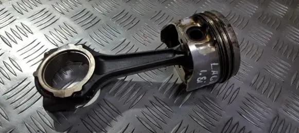 Piston with connecting rod
