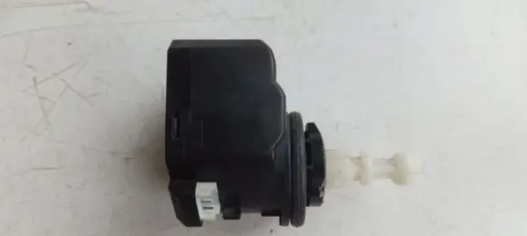 Audi A6 S6 C6 4F Headlight level adjustment motor 00883000