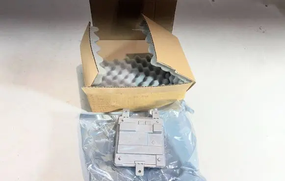 BMW 3 G20 G21 Voltage converter/converter module 7933358
