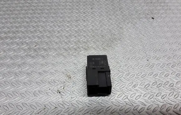 Volvo S40, V40 Other relay MB9533821L