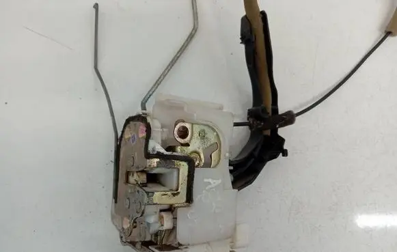 Honda Accord Front door lock