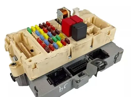 Fiat Punto (188) Fuse module 46812234