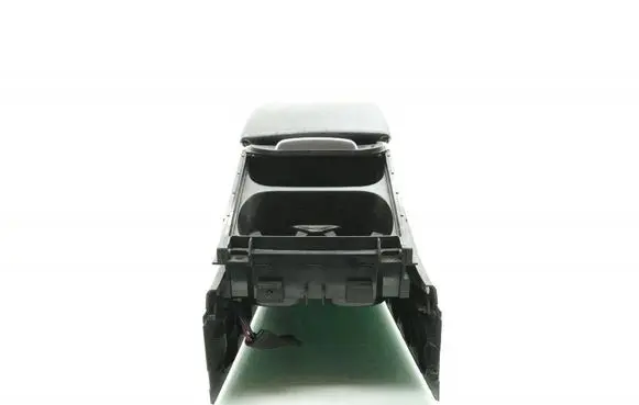 Volvo XC70 Center console MMAUTKO19297