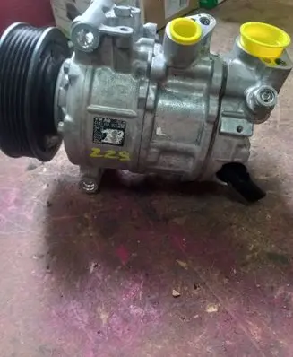 Audi Q7 4M Air conditioning (A/C) compressor (pump) 4M0816803