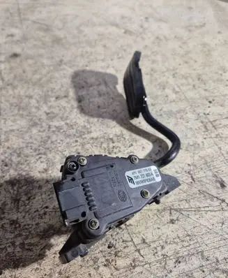 Ford Galaxy Accelerator throttle pedal 7M1721603A 98VW9F836AB 6PV00777003