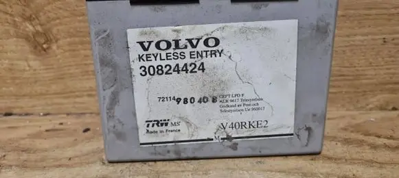 Volvo S40, V40 Keyless (KESSY) go control unit/module 30824424