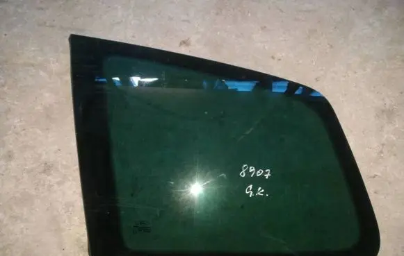 Ford Focus C-MAX Rear side window