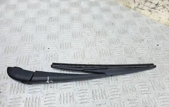 Toyota Yaris Rear wiper blade arm 