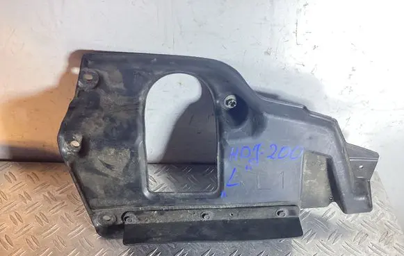 Front bumper skid plate/under tray