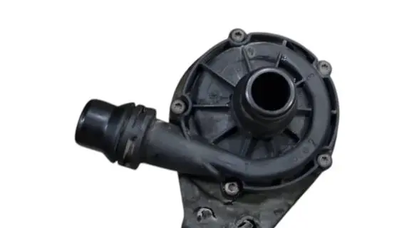 BMW 5 G30 G31 Electric auxiliary coolant/water pump 0392024064 863823803