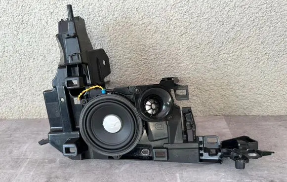 BMW 4 F36 Gran coupe Front door speaker 9364956 51477309530