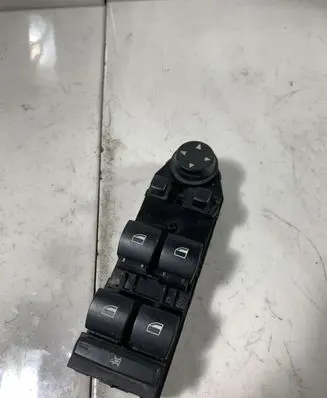 BMW 5 E60 E61 Electric window control switch 6951931