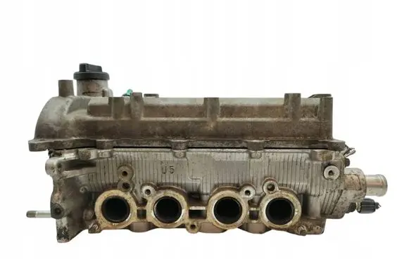 Toyota Yaris Engine head 