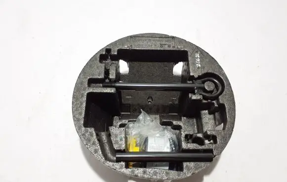 Renault Zoe Tool set 997500223R