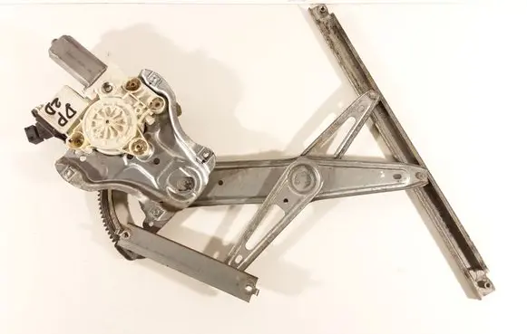 Toyota Corolla E120 E130 Front door window regulator with motor 6981002130 992046100