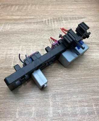 Volkswagen PASSAT B6 Fuse box set 1K1937503