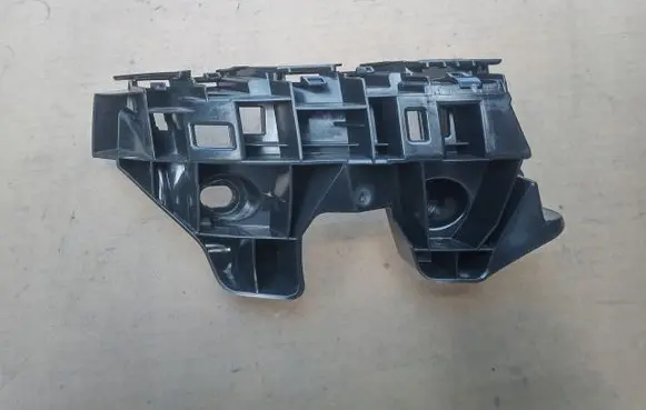 Volkswagen Arteon Rear bumper mounting bracket 3G8807483
