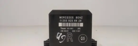 Mercedes-Benz C W203 Door control unit/module 2038206626 351391