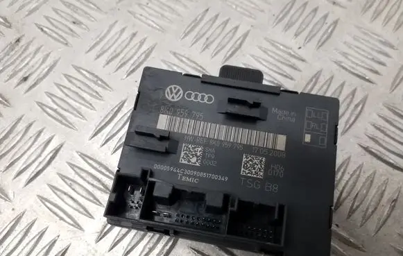 Audi A4 S4 B8 8K Door control unit/module 8K0959795