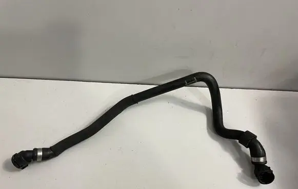 BMW 6 F12 F13 Engine coolant pipe/hose 8513604