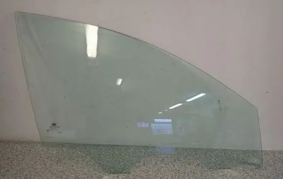 Hyundai i30 Sliding door window/glass 