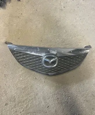 Mazda 6 Front bumper upper radiator grill GJ6A50712
