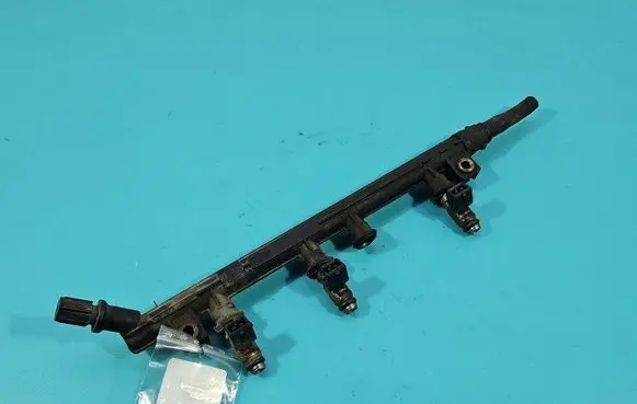 Fuel injector