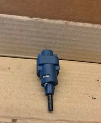 Clutch pedal sensor