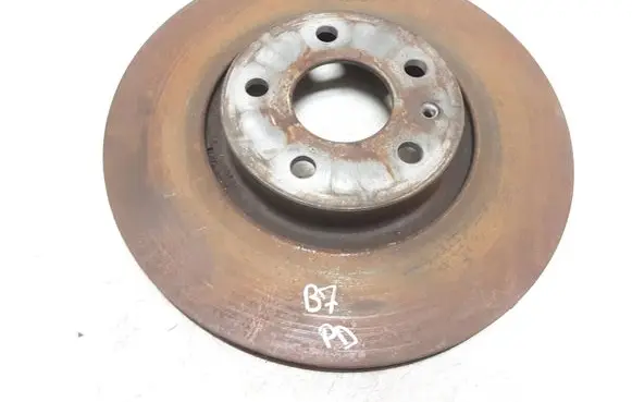 Volkswagen PASSAT B7 USA Front brake disc