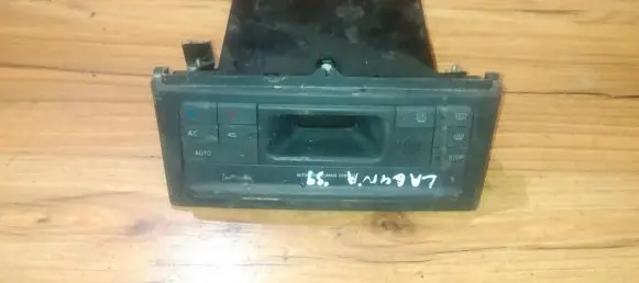 Renault Laguna I Climate control unit 7700425675