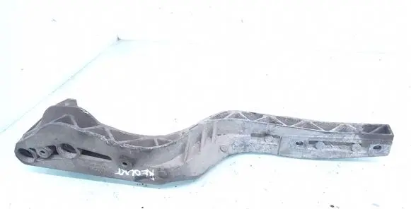 Audi A4 S4 B5 8D Rear differential/diff mount bracket 8D0599289