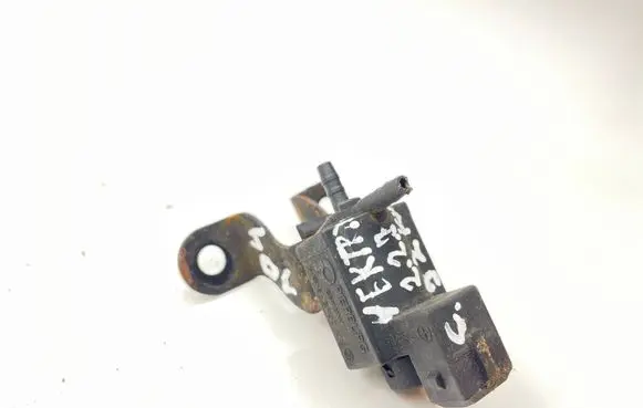 Opel Vectra C Vacuum valve 90530039
