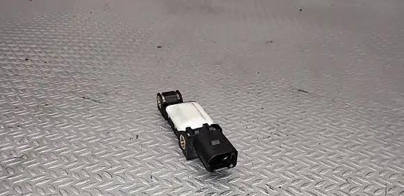 Volkswagen Touareg I Airbag deployment crash/impact sensor 4B0959643E