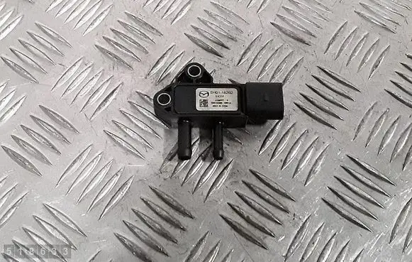 Mazda 6 Exhaust gas pressure sensor sh01182b2