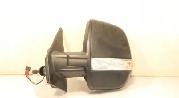 Front door electric wing mirror